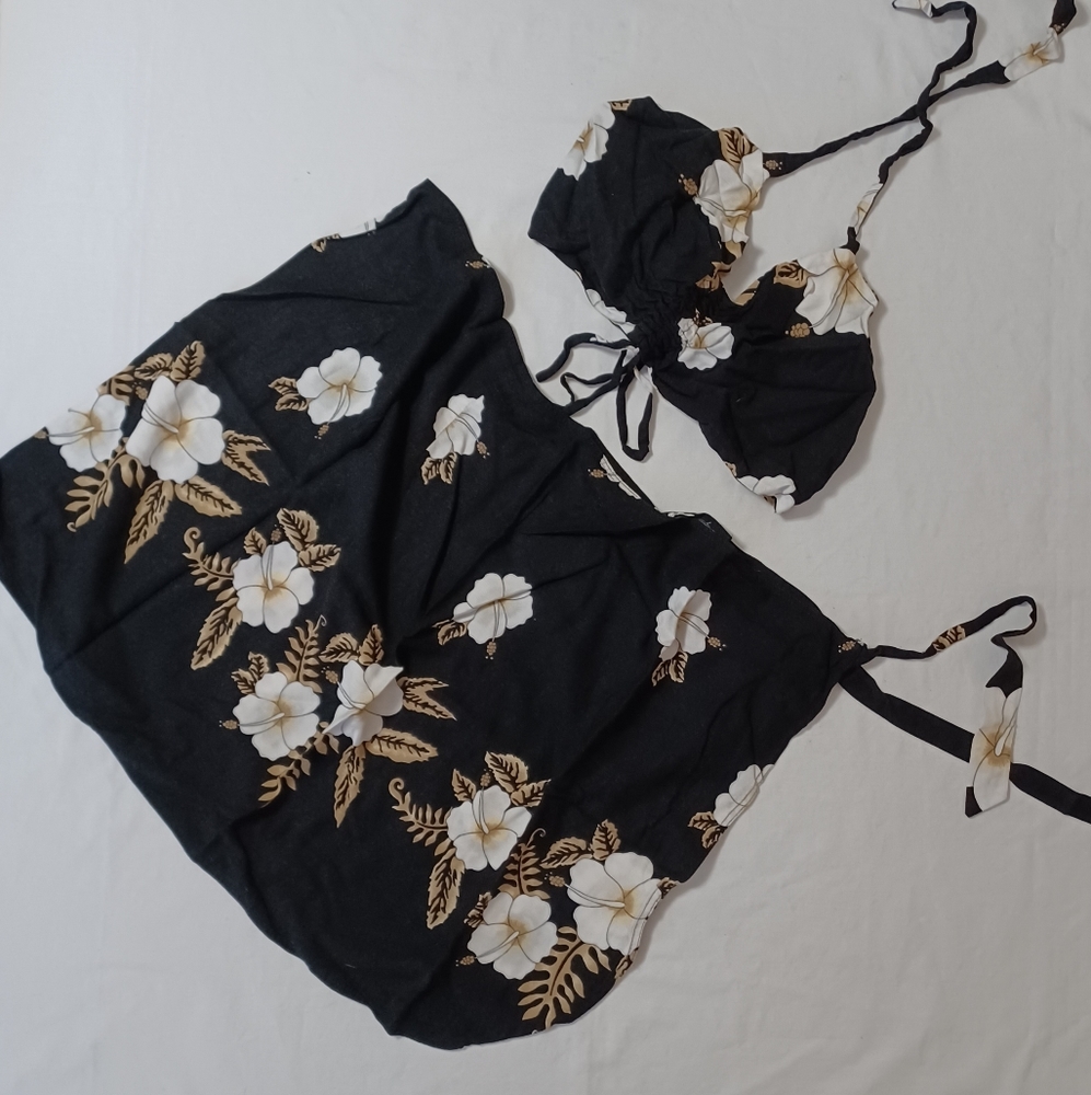 Hibiscus Hawaii outfit